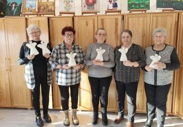 Styczniowe zajęcia w Klubie Seniora w zimowej aurze