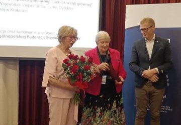 Pani Maria Zagrajczuk uhonorowana podczas Ogólnopolskiego Forum Trzeciego Wieku